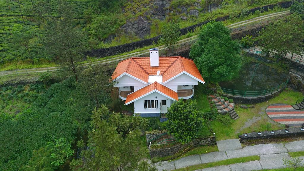 Falcon Crest Вагамон Екстериор снимка
