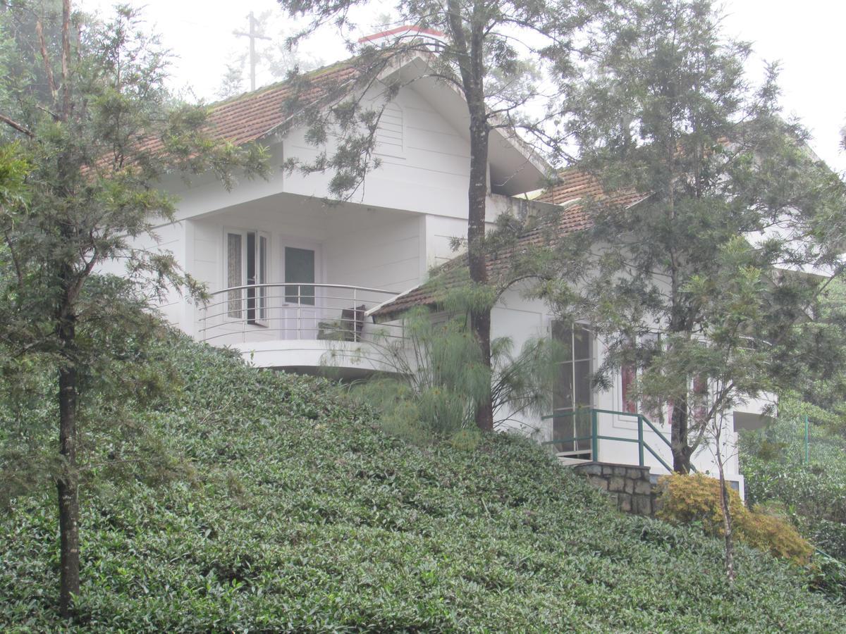 Falcon Crest Вагамон Екстериор снимка